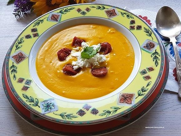 Krem z dyni z chorizo i fetą