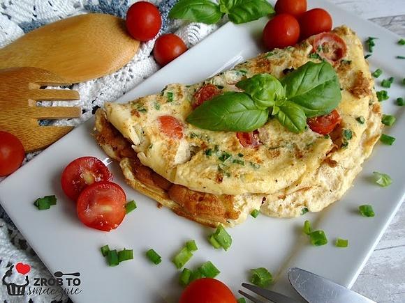 Omlet jajeczny na śniadanie