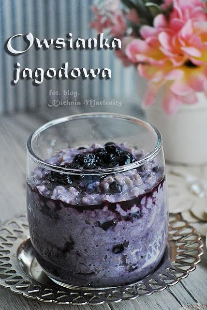 Owsianka jagodowa na śniadanie i deser