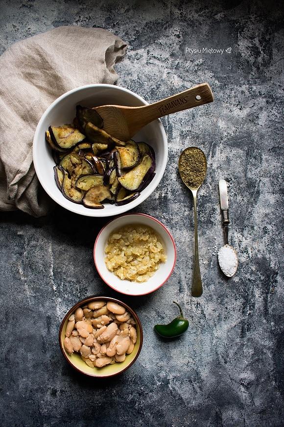 Pasta z pieczonego bakłażana