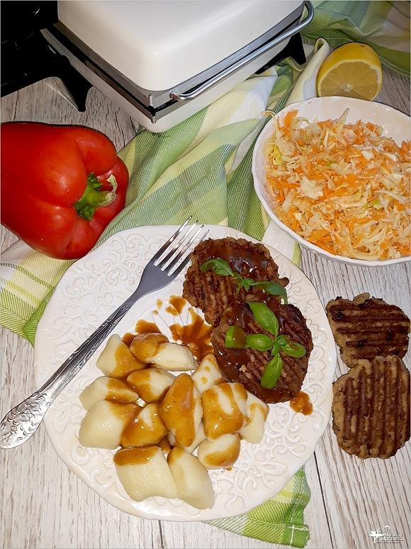 Grillowane kotlety mielone z pieczarkami - prosty obiad
