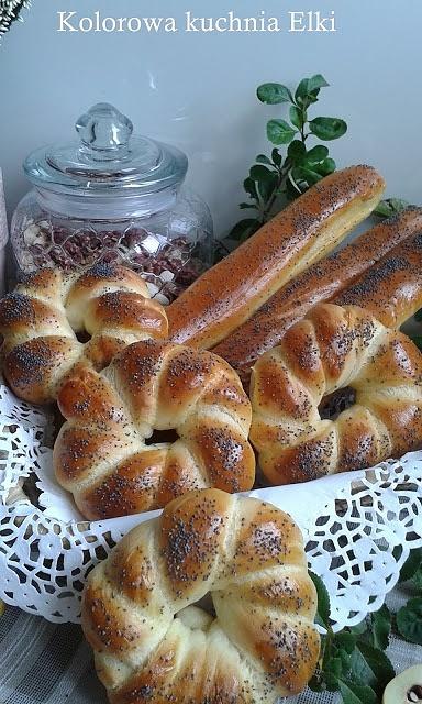 Bułeczki i paluchy z makiem