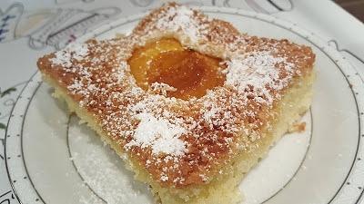 Kokosowe ciasto z morelami