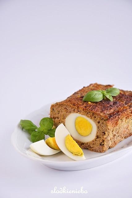 Pieczeń rzymska z jajkiem