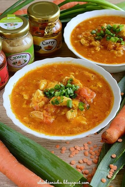 Zupa curry z czerwoną soczewicą i kurczakiem