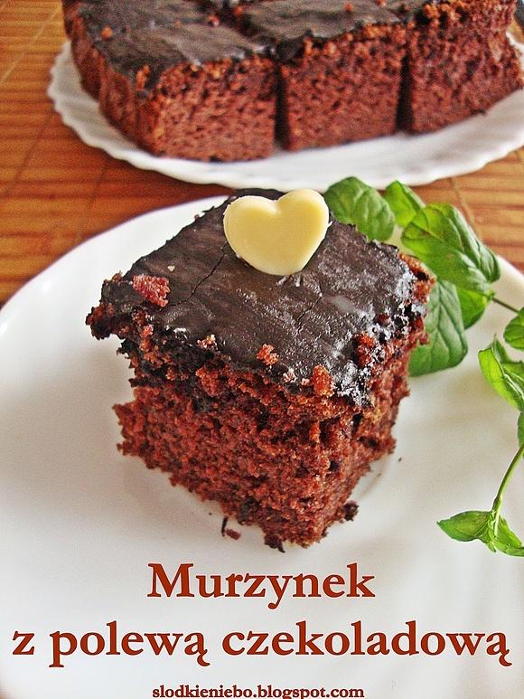 Murzynek z polewą czekoladową i powidłami