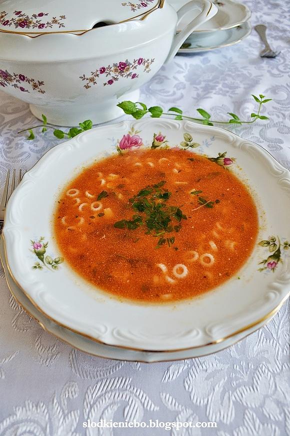 Zupa pomidorowa z kluseczkami przepyszny przepis domowy