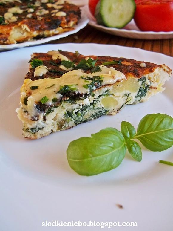 Tortilla hiszpańska z ziemniakami, szpinakiem i fetą