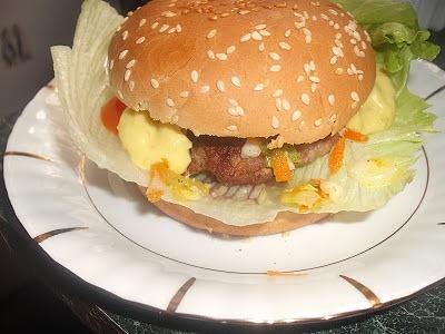 Pyszne hamburgery z mięsa wieprzowego