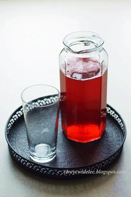 Kompot z czerwonych owoców bez cukru