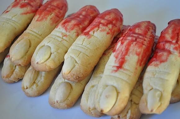 Palce wiedźmy - straszne i smaczne słodkości na Halloween