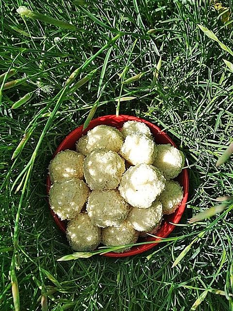 Kulki kokosowe z białej czekolady i śmietany