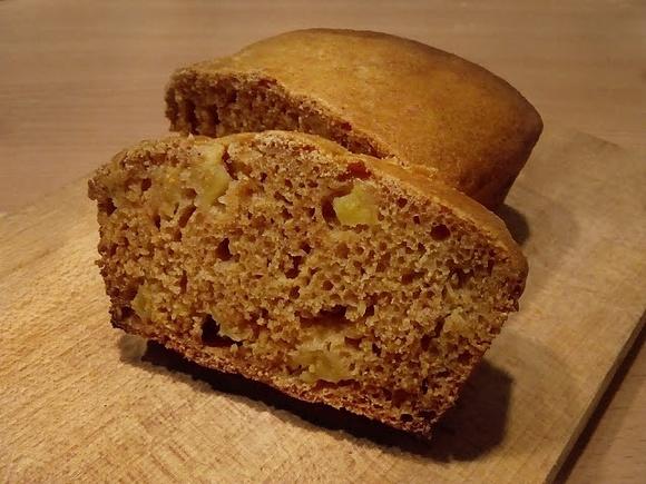 Ciasto cynamonowe z jabłkiem wegańskie