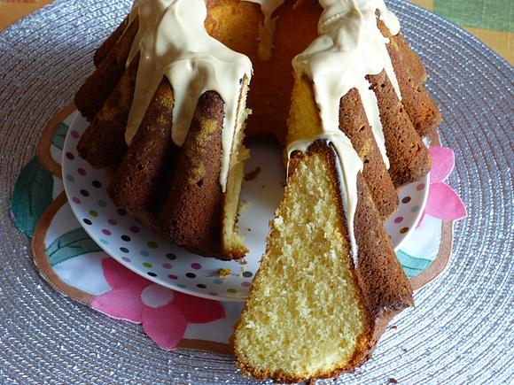 Babka advocatowa z ajerkoniakiem