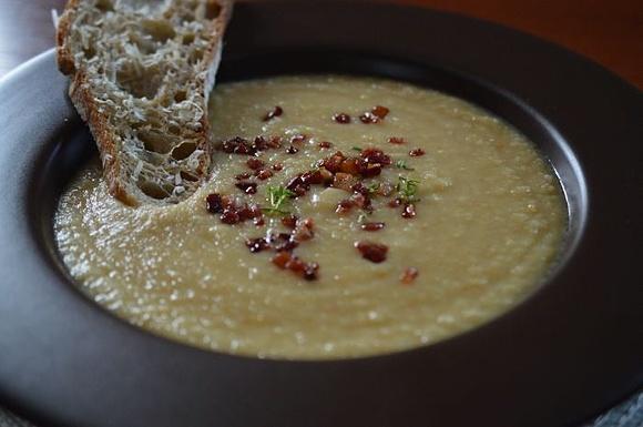 Zupa krem z gruszki i pietruszki