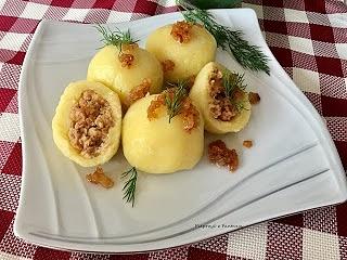 Pyzy białe z mięsem