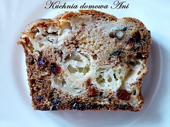 Ciasto z orzechami, jabłkami i żurawiną