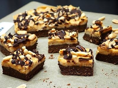 Brownie z masłem orzechowym bez pieczenia i glutenu