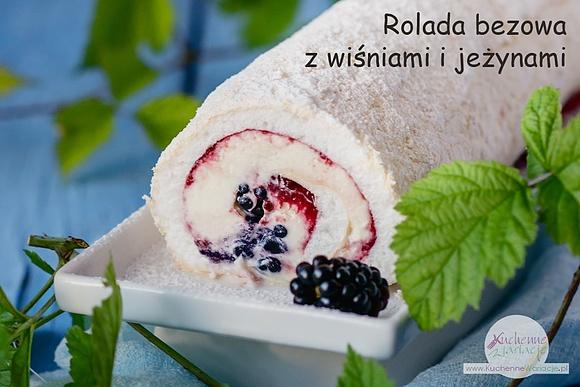 Rolada bezowa z wiśniami i jeżynami