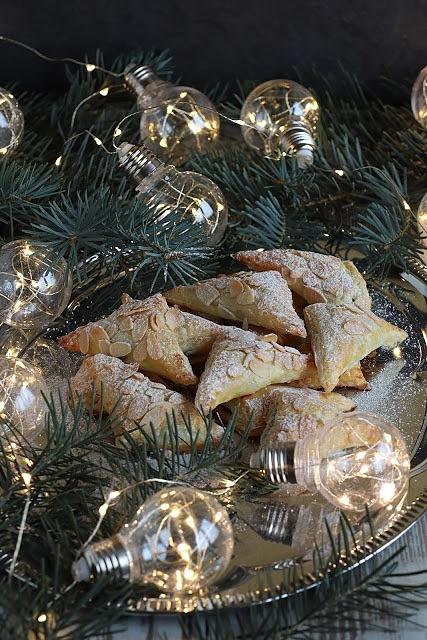 Francuskie trójkąty z powidłami śliwkowymi