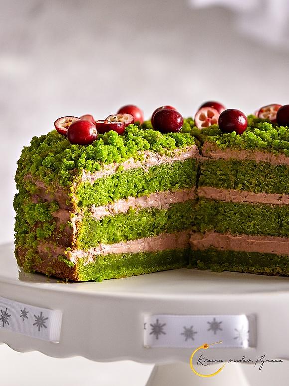 Zielony tort z piernikowym kremem