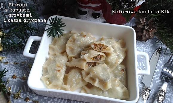 Pierogi z kapustą grzybami i kaszą gryczaną