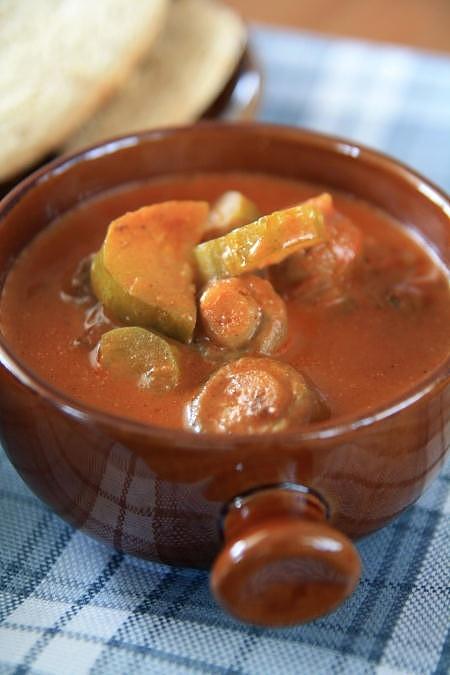 Boeuf stroganow z wołowiny i pieczarkami