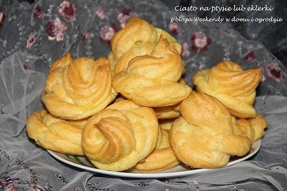 Ciasto na ptysie i eklerki – przepis na ptysie