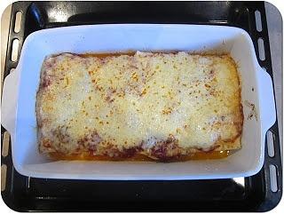 Enchilada zapiekana z serem żółtym
