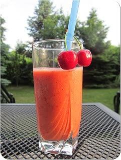Smoothie truskawkowo-brzoskwiniowe do picia