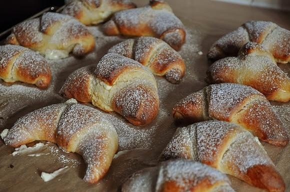 Rogaliki drożdżowe