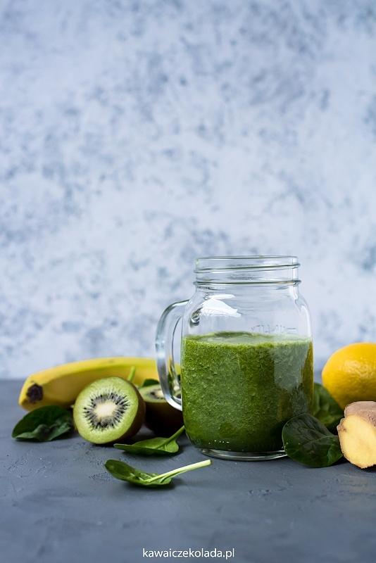 Smoothie szpinakowe o działaniu oczyszczającym i orzeźwiającym