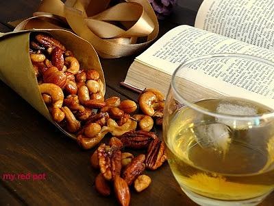 Pieczone orzechy z miodem i whiskey