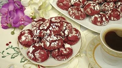 Popękane ciasteczka czerwone Red Velvet