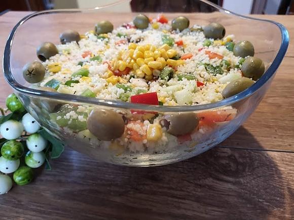 Sałatka z kuskus tabbouleh