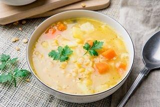 Zupa grochowa na zimę z warzywami