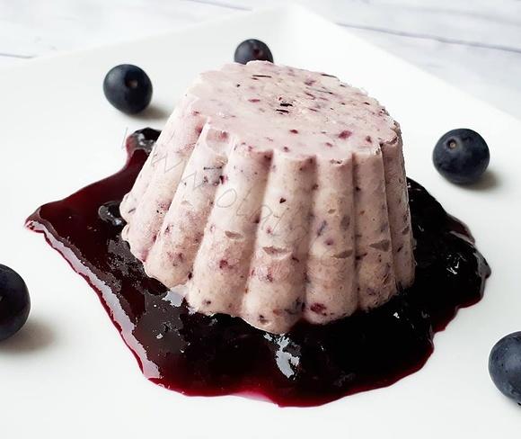 Semifreddo borówkowe keto bez glutenu i cukru