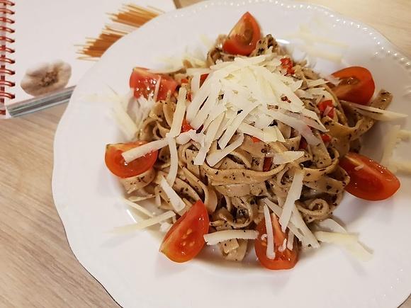Spaghetti aglio olio na ostro