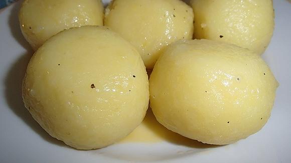 Pyzy z mięsem wieprzowym i Vegeta Natur