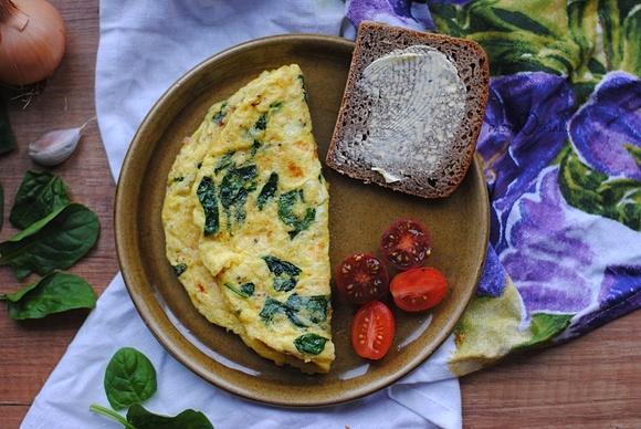 Omlet ze szpinakiem
