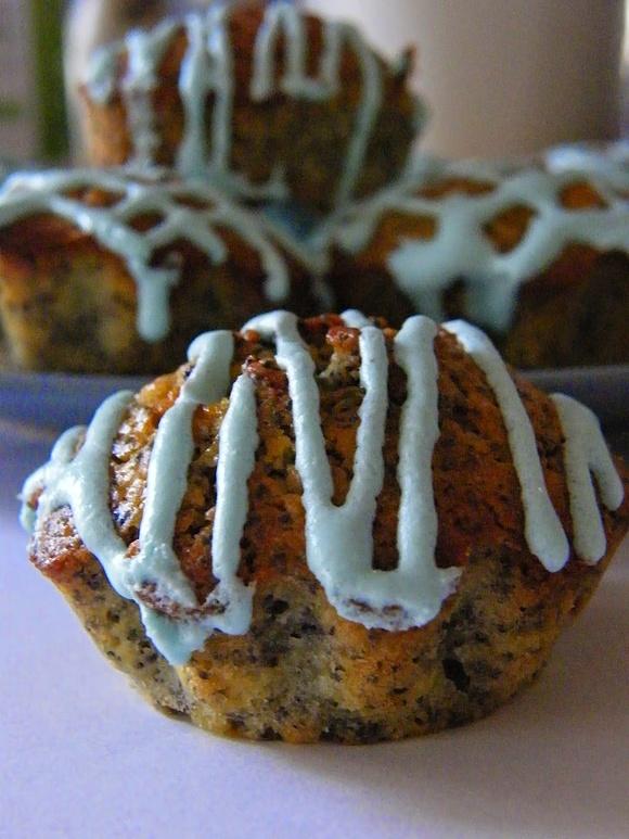 Muffinki jogurtowo-makowe