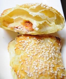 Szybkie kieszonki z ciasta francuskiego