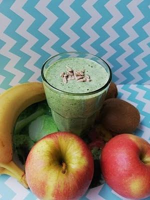 Koktajl banan szpinak kiwi
