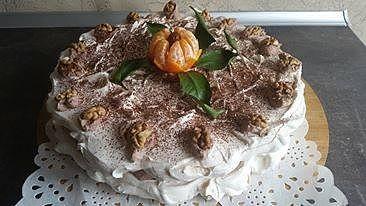 Tort bezowy