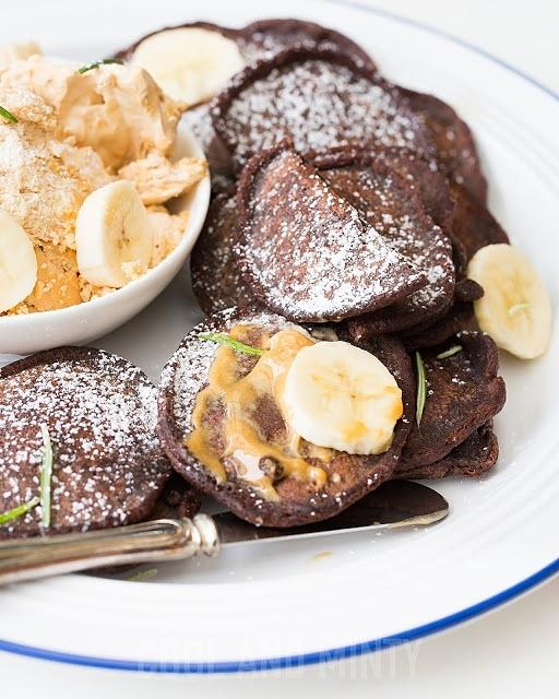 Puszyste czekoladowe pancakes na kefirze