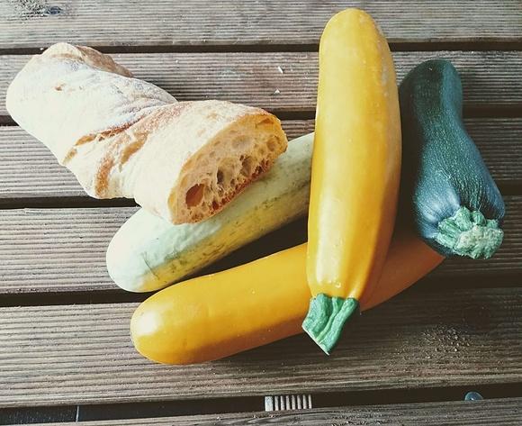 Zupa z cukinii i chleba