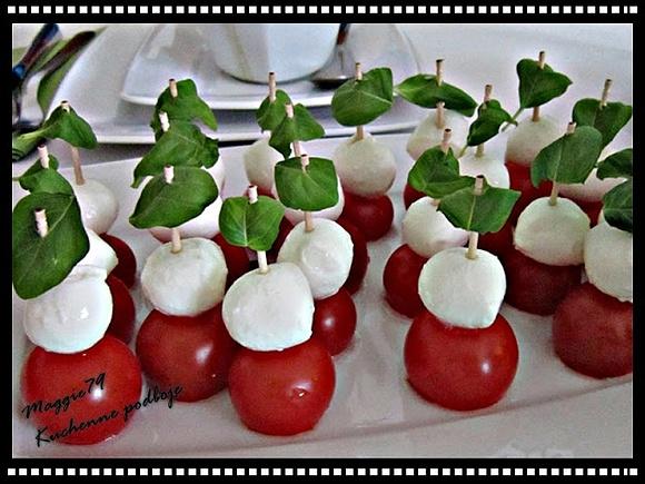 Koreczki Caprese