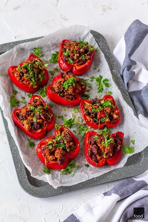 Papryki faszerowane chili con carne