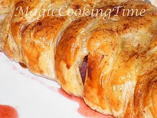 Strudel śliwkowy