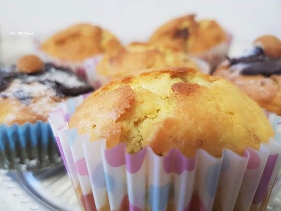 Bananowe muffinki z czekoladą